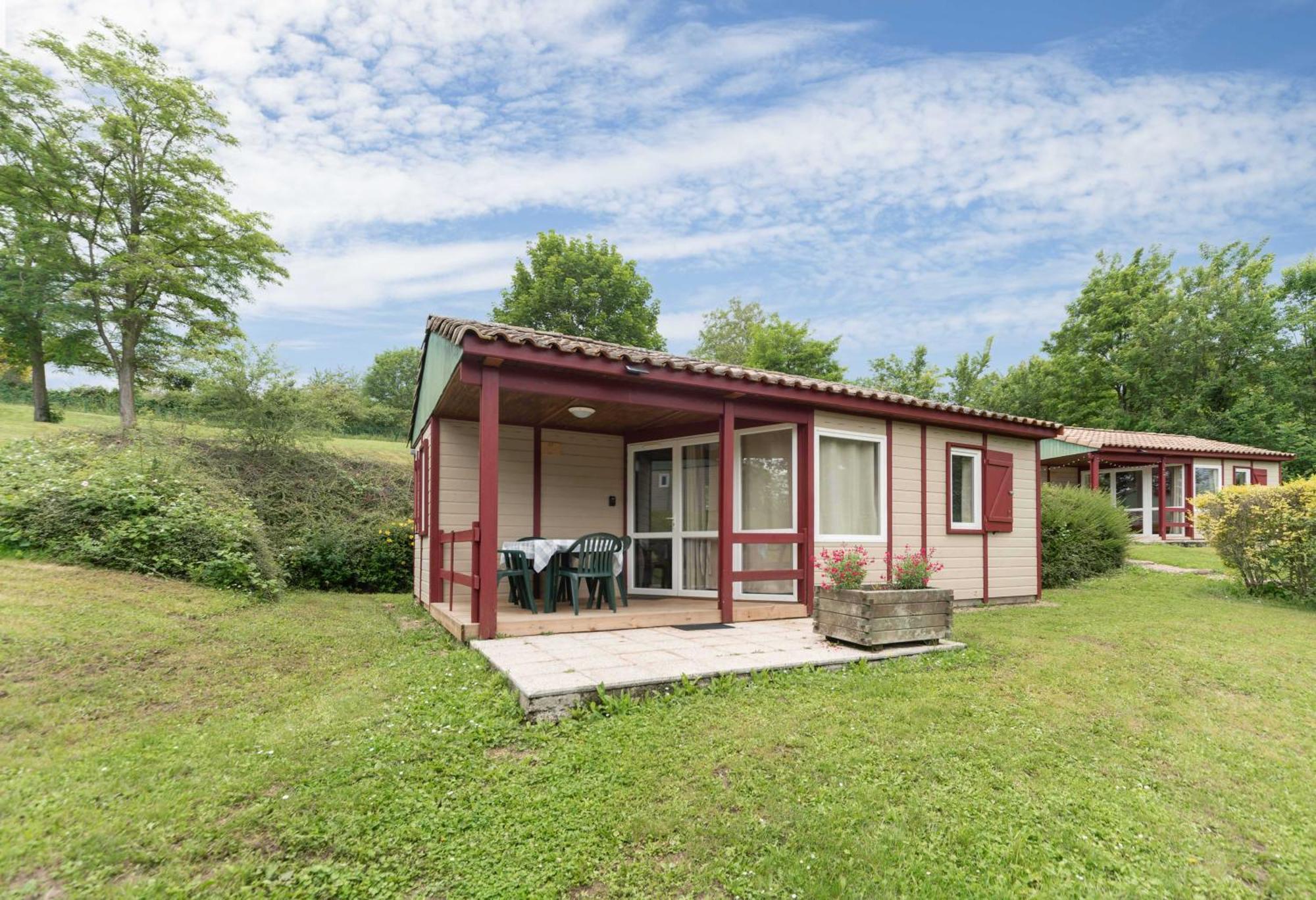 Camping Le Mont Libre - Cottage & Espace Nature - جنات المظهر الخارجي الصورة